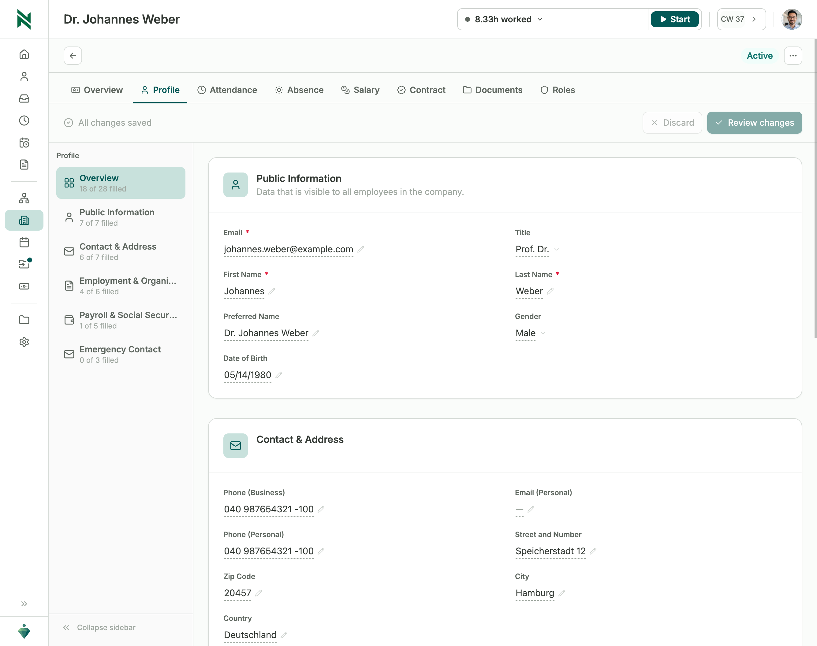 A personnel file holding master data, contracts and documents in one place